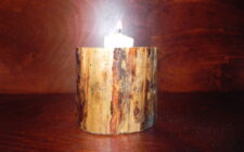 small veritacal tealight holder