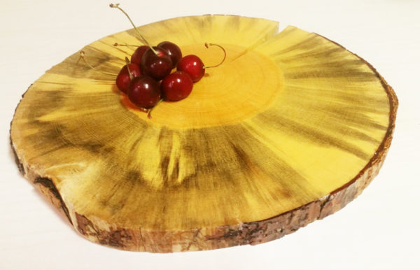 round serving board